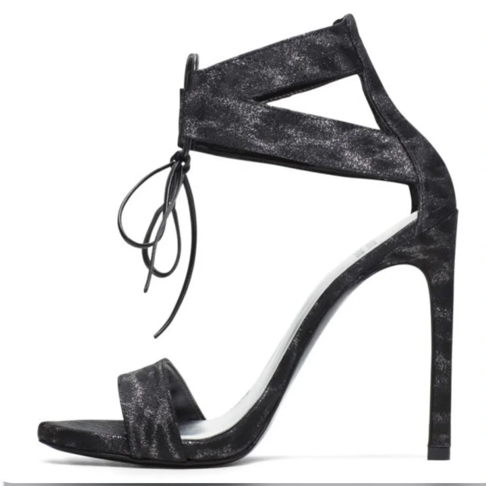 NEW Stuart Weitzman Tynela Ankle Tie Sandal in‎ Black Size 9.5